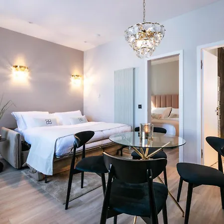 Beatrice - Luxury - Pool & Sauna & Parking Üdülőközpont
