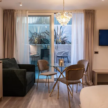 Beatrice - Luxury - Pool & Sauna & Parking Λιουμπλιάνα