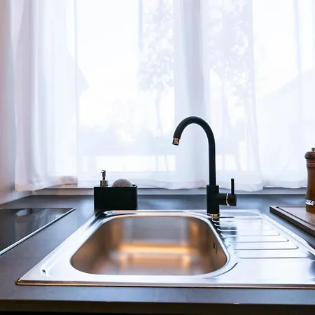리조트 Beatrice - Luxury - Pool & Sauna & Parking