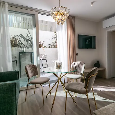 Resort Beatrice - Luxury - Pool & Sauna & Parking Liubliana