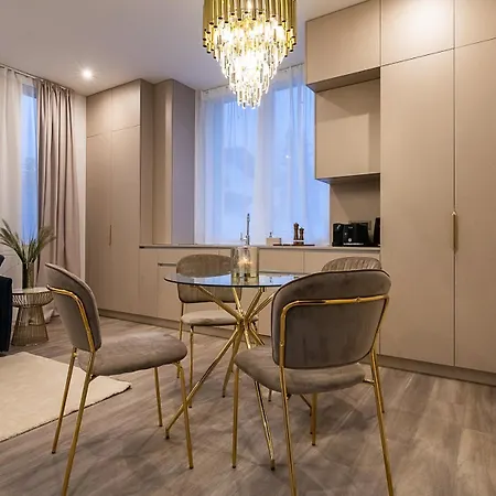 Beatrice - Luxury - Pool & Sauna & Parking 4* Ljubljana